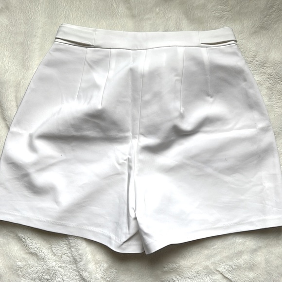 Express MIDI High Rise Shorts - Picture 2 of 4